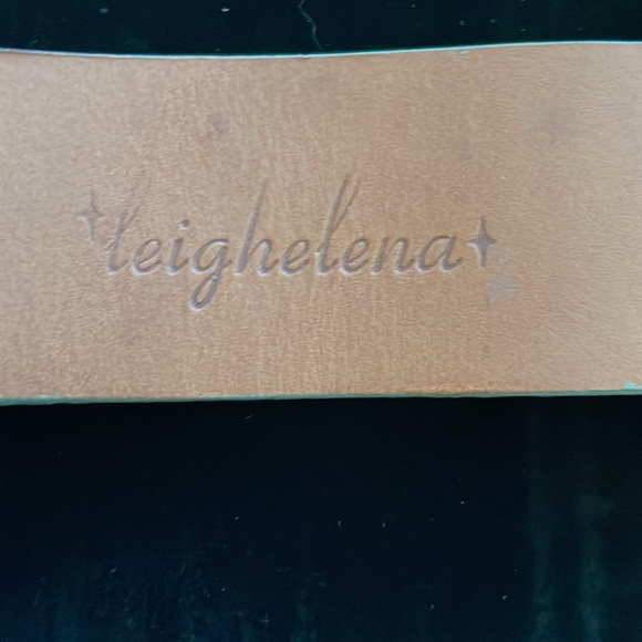 Leighelena Green Stingray Leather Jigsaw Bracelet - Picture 4 of 6